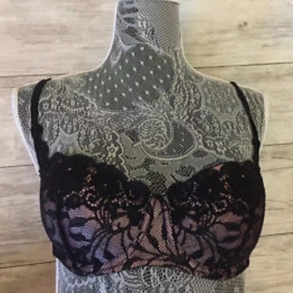 SOLD SOLD SOLD Victoria Secret 34C Push Up Bra - Picture 1 of 4